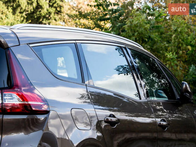 Коричневый Рено Гранд Сценик, объемом двигателя 0 л и пробегом 198 тыс. км за 16500 $, фото 16 на Automoto.ua