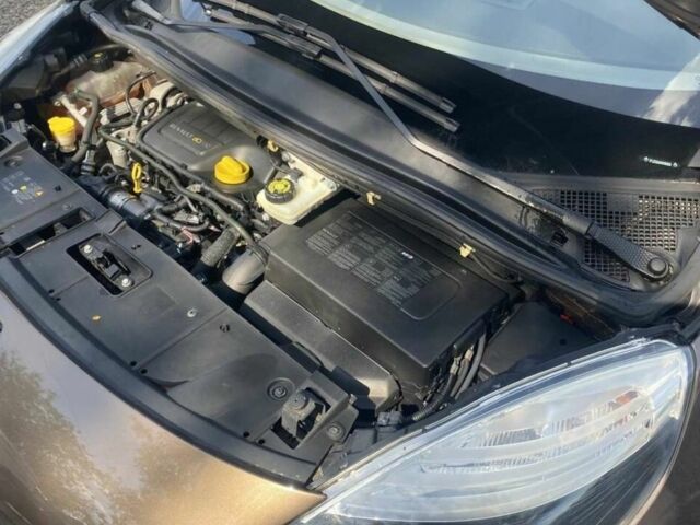 Коричневый Рено Гранд Сценик, объемом двигателя 1.6 л и пробегом 206 тыс. км за 7900 $, фото 5 на Automoto.ua