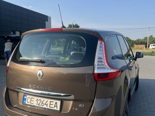 Коричневый Рено Гранд Сценик, объемом двигателя 1.6 л и пробегом 290 тыс. км за 7800 $, фото 4 на Automoto.ua