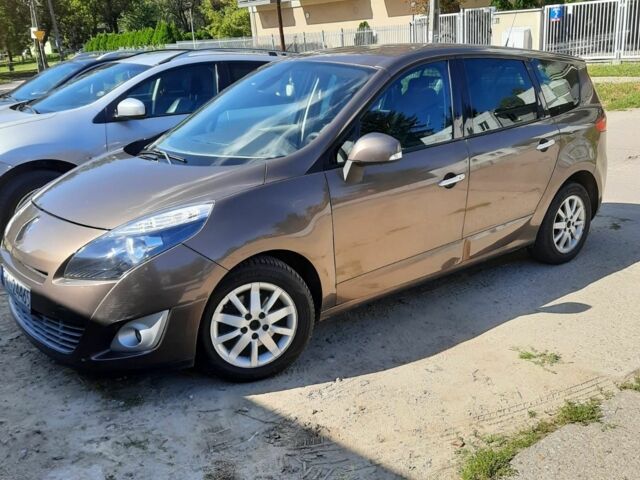 Коричневый Рено Гранд Сценик, объемом двигателя 1 л и пробегом 370 тыс. км за 3800 $, фото 3 на Automoto.ua