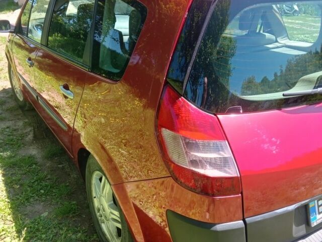 Красный Рено Гранд Сценик, объемом двигателя 1.5 л и пробегом 230 тыс. км за 4400 $, фото 3 на Automoto.ua