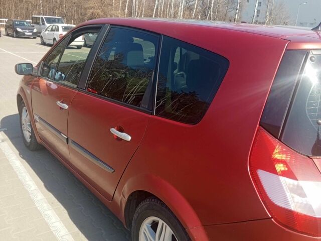 Красный Рено Гранд Сценик, объемом двигателя 2 л и пробегом 400 тыс. км за 4900 $, фото 5 на Automoto.ua