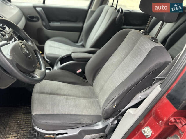 Красный Рено Гранд Сценик, объемом двигателя 1.59 л и пробегом 200 тыс. км за 3500 $, фото 20 на Automoto.ua