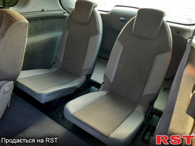 Червоний Рено Гранд Сценік, об'ємом двигуна 1.9 л та пробігом 319 тис. км за 5300 $, фото 8 на Automoto.ua