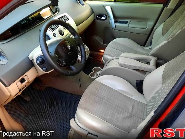 Червоний Рено Гранд Сценік, об'ємом двигуна 1.9 л та пробігом 319 тис. км за 5300 $, фото 5 на Automoto.ua