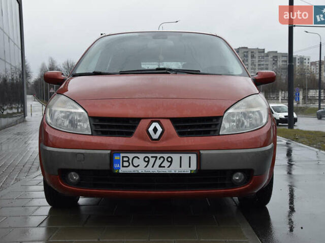 Червоний Рено Гранд Сценік, об'ємом двигуна 1.6 л та пробігом 350 тис. км за 3600 $, фото 1 на Automoto.ua