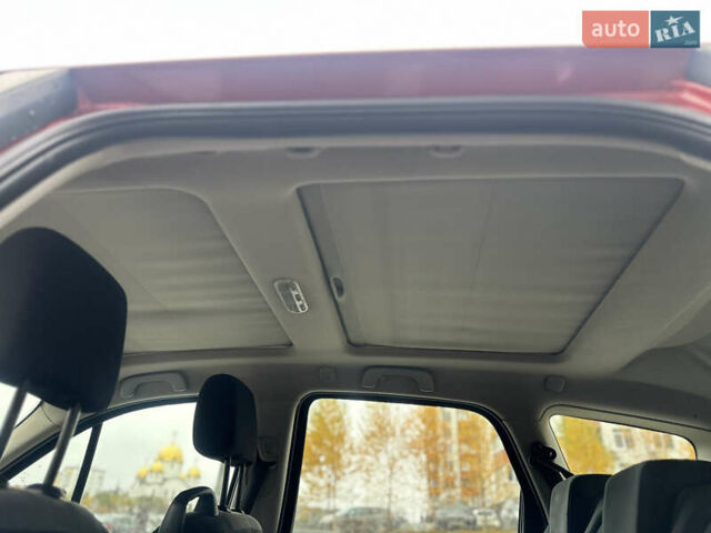 Красный Рено Гранд Сценик, объемом двигателя 1.59 л и пробегом 200 тыс. км за 3500 $, фото 24 на Automoto.ua