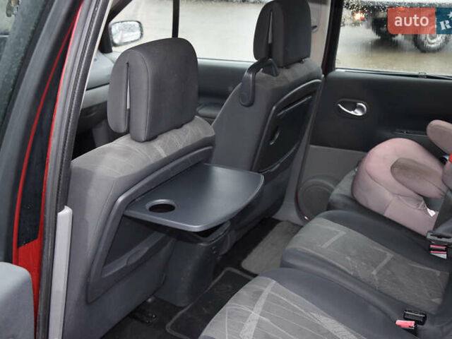 Червоний Рено Гранд Сценік, об'ємом двигуна 1.6 л та пробігом 350 тис. км за 3600 $, фото 7 на Automoto.ua