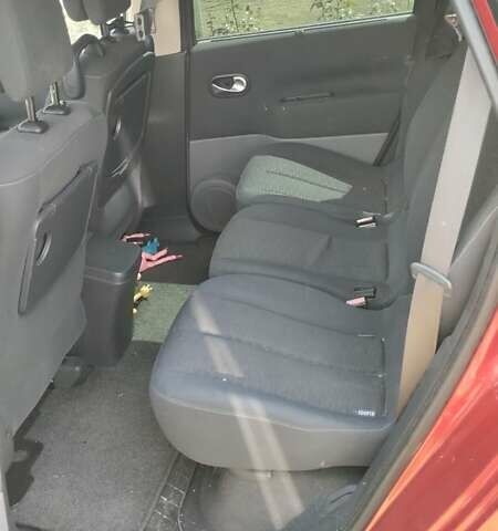 Красный Рено Гранд Сценик, объемом двигателя 1.9 л и пробегом 282 тыс. км за 5500 $, фото 17 на Automoto.ua