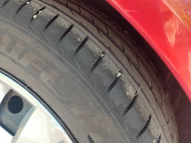 Красный Рено Гранд Сценик, объемом двигателя 1.6 л и пробегом 176 тыс. км за 5000 $, фото 18 на Automoto.ua