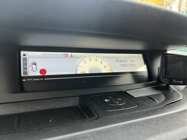 Червоний Рено Гранд Сценік, об'ємом двигуна 1.4 л та пробігом 210 тис. км за 3850 $, фото 16 на Automoto.ua