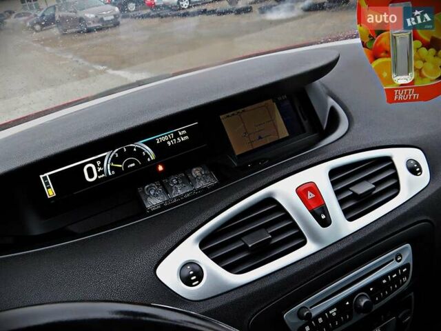 Красный Рено Гранд Сценик, объемом двигателя 2 л и пробегом 270 тыс. км за 7700 $, фото 9 на Automoto.ua