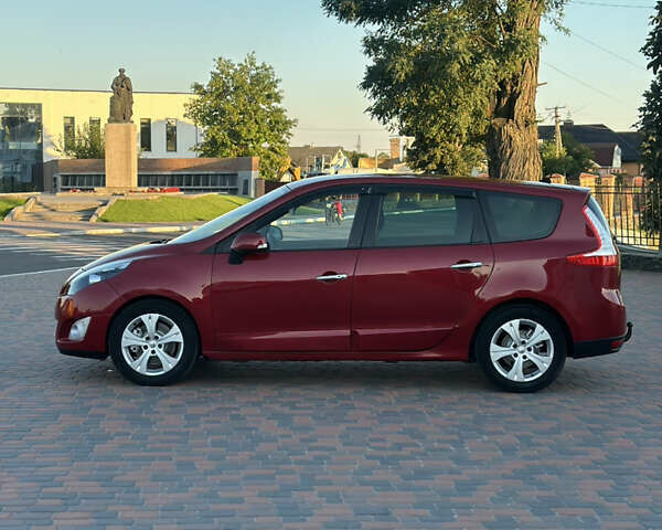 Красный Рено Гранд Сценик, объемом двигателя 2 л и пробегом 270 тыс. км за 7700 $, фото 10 на Automoto.ua