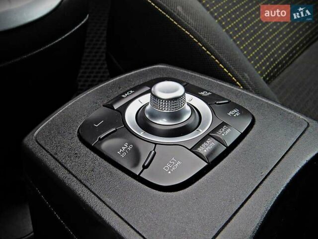 Красный Рено Гранд Сценик, объемом двигателя 2 л и пробегом 270 тыс. км за 7700 $, фото 12 на Automoto.ua