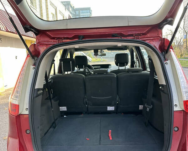 Красный Рено Гранд Сценик, объемом двигателя 1.9 л и пробегом 289 тыс. км за 6500 $, фото 14 на Automoto.ua