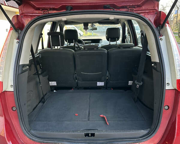 Красный Рено Гранд Сценик, объемом двигателя 1.9 л и пробегом 289 тыс. км за 6500 $, фото 13 на Automoto.ua