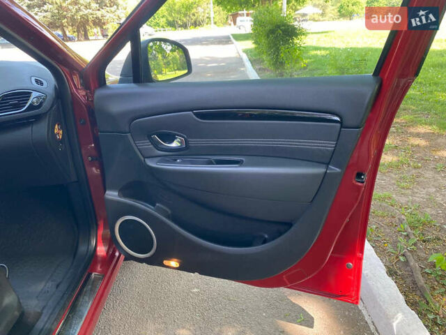 Червоний Рено Гранд Сценік, об'ємом двигуна 1.4 л та пробігом 247 тис. км за 6450 $, фото 46 на Automoto.ua