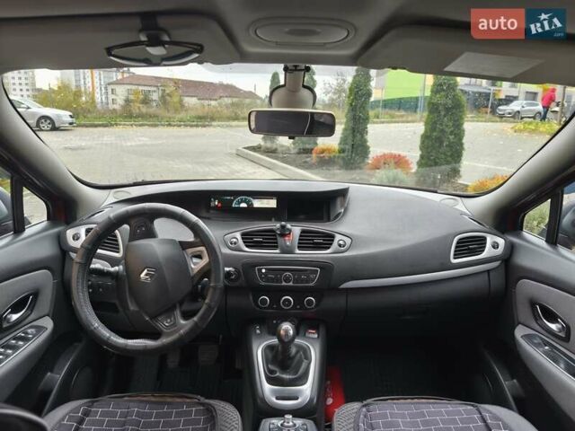 Червоний Рено Гранд Сценік, об'ємом двигуна 1.5 л та пробігом 251 тис. км за 7900 $, фото 9 на Automoto.ua