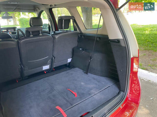 Червоний Рено Гранд Сценік, об'ємом двигуна 1.4 л та пробігом 247 тис. км за 6450 $, фото 51 на Automoto.ua