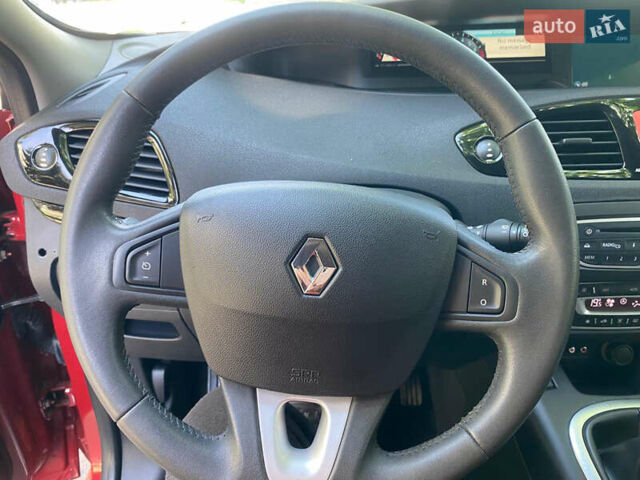 Червоний Рено Гранд Сценік, об'ємом двигуна 1.4 л та пробігом 247 тис. км за 6450 $, фото 29 на Automoto.ua