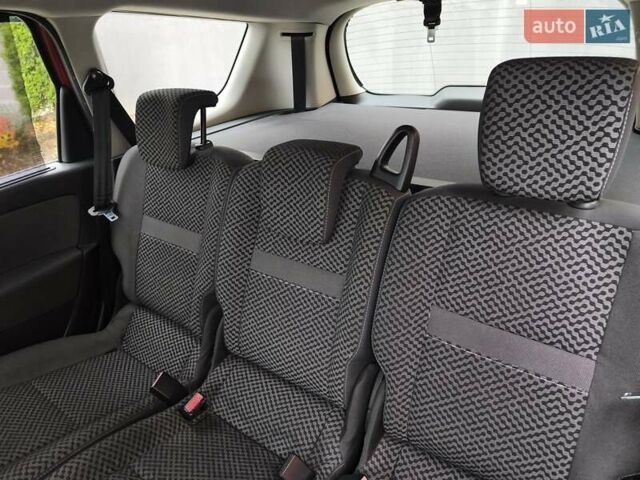 Червоний Рено Гранд Сценік, об'ємом двигуна 1.5 л та пробігом 251 тис. км за 7900 $, фото 8 на Automoto.ua