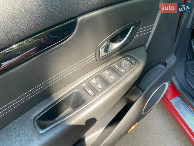 Червоний Рено Гранд Сценік, об'ємом двигуна 1.4 л та пробігом 247 тис. км за 6450 $, фото 14 на Automoto.ua