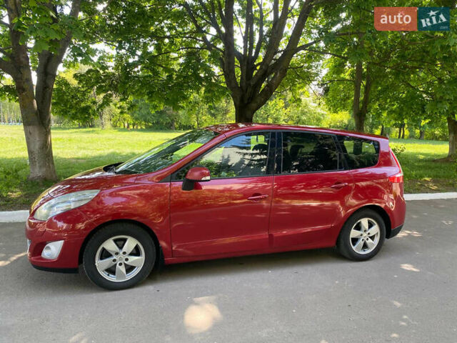 Червоний Рено Гранд Сценік, об'ємом двигуна 1.4 л та пробігом 247 тис. км за 6450 $, фото 3 на Automoto.ua