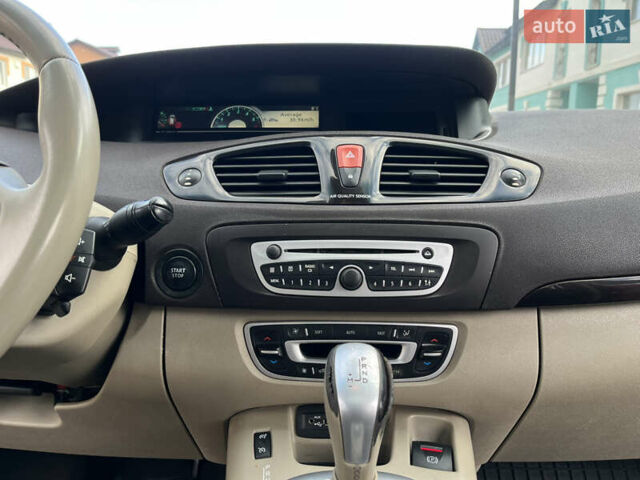 Красный Рено Гранд Сценик, объемом двигателя 1.5 л и пробегом 290 тыс. км за 6950 $, фото 47 на Automoto.ua