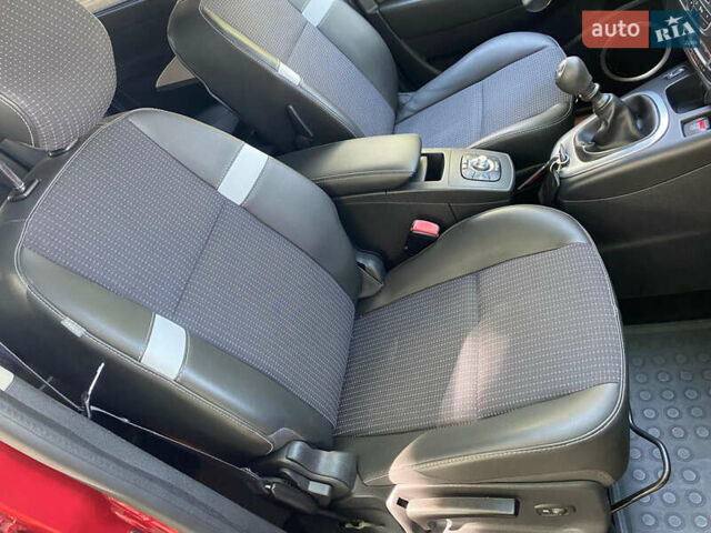 Червоний Рено Гранд Сценік, об'ємом двигуна 1.4 л та пробігом 247 тис. км за 6450 $, фото 52 на Automoto.ua