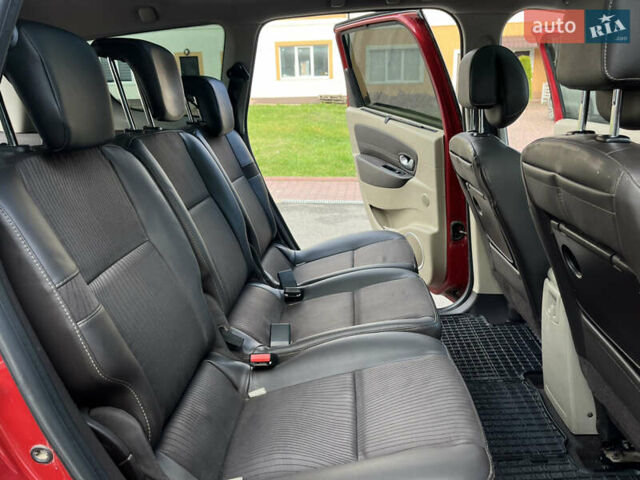 Красный Рено Гранд Сценик, объемом двигателя 1.5 л и пробегом 290 тыс. км за 6950 $, фото 41 на Automoto.ua