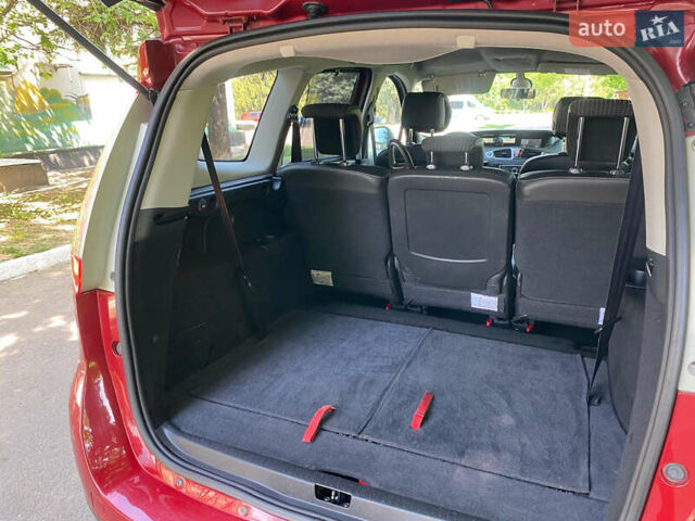 Червоний Рено Гранд Сценік, об'ємом двигуна 1.4 л та пробігом 247 тис. км за 6450 $, фото 44 на Automoto.ua