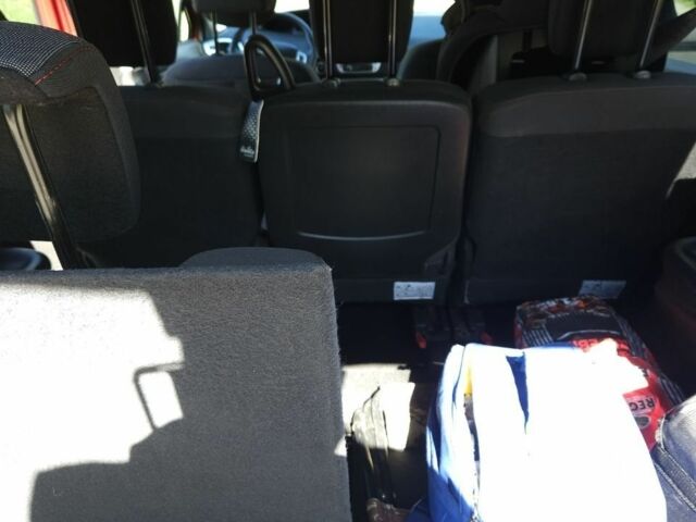 Красный Рено Гранд Сценик, объемом двигателя 1.5 л и пробегом 263 тыс. км за 7950 $, фото 20 на Automoto.ua