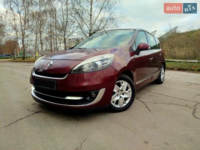 Красный Рено Гранд Сценик, объемом двигателя 1.6 л и пробегом 249 тыс. км за 8500 $, фото 5 на Automoto.ua