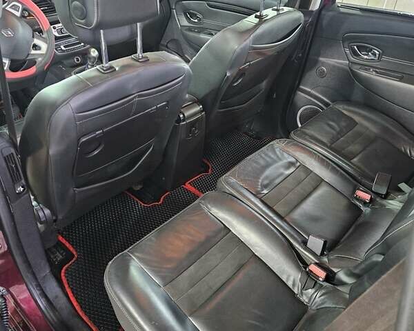 Красный Рено Гранд Сценик, объемом двигателя 1.46 л и пробегом 270 тыс. км за 9900 $, фото 10 на Automoto.ua