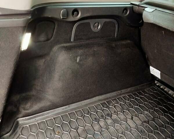 Красный Рено Гранд Сценик, объемом двигателя 1.6 л и пробегом 249 тыс. км за 8500 $, фото 8 на Automoto.ua