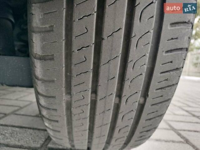 Красный Рено Гранд Сценик, объемом двигателя 1.5 л и пробегом 242 тыс. км за 8600 $, фото 23 на Automoto.ua