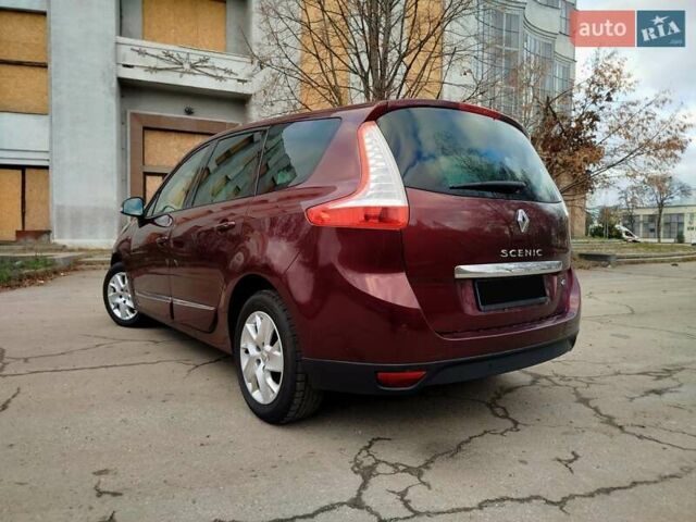 Красный Рено Гранд Сценик, объемом двигателя 1.6 л и пробегом 249 тыс. км за 8500 $, фото 9 на Automoto.ua