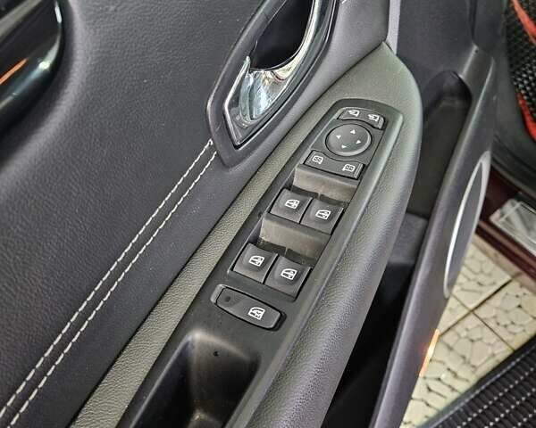 Красный Рено Гранд Сценик, объемом двигателя 1.46 л и пробегом 270 тыс. км за 9900 $, фото 7 на Automoto.ua