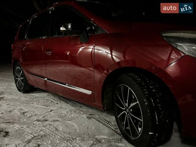 Красный Рено Гранд Сценик, объемом двигателя 1.46 л и пробегом 249 тыс. км за 8300 $, фото 68 на Automoto.ua