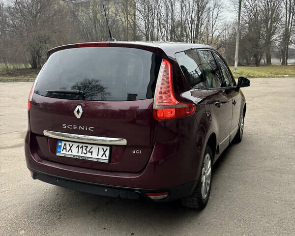 Червоний Рено Гранд Сценік, об'ємом двигуна 1.6 л та пробігом 280 тис. км за 7500 $, фото 7 на Automoto.ua