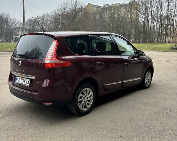 Червоний Рено Гранд Сценік, об'ємом двигуна 1.6 л та пробігом 280 тис. км за 7500 $, фото 8 на Automoto.ua