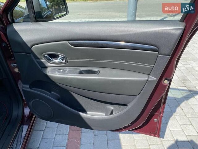 Красный Рено Гранд Сценик, объемом двигателя 1.5 л и пробегом 265 тыс. км за 8800 $, фото 13 на Automoto.ua