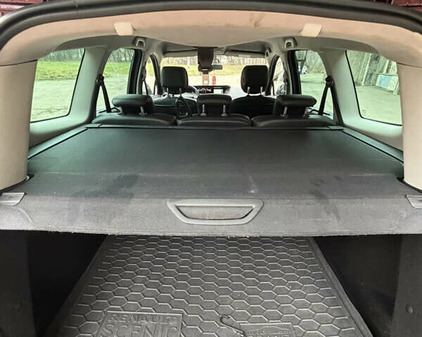 Червоний Рено Гранд Сценік, об'ємом двигуна 1.6 л та пробігом 280 тис. км за 7500 $, фото 22 на Automoto.ua