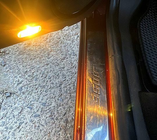 Красный Рено Гранд Сценик, объемом двигателя 1.6 л и пробегом 308 тыс. км за 11000 $, фото 8 на Automoto.ua