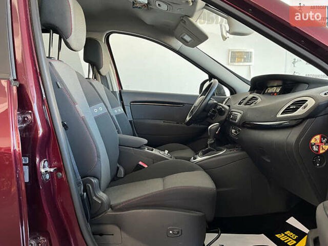 Красный Рено Гранд Сценик, объемом двигателя 1.5 л и пробегом 135 тыс. км за 12350 $, фото 10 на Automoto.ua