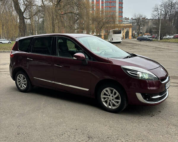 Червоний Рено Гранд Сценік, об'ємом двигуна 1.6 л та пробігом 280 тис. км за 7500 $, фото 11 на Automoto.ua