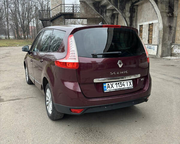 Червоний Рено Гранд Сценік, об'ємом двигуна 1.6 л та пробігом 280 тис. км за 7500 $, фото 5 на Automoto.ua
