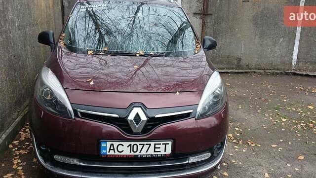 Красный Рено Гранд Сценик, объемом двигателя 1.6 л и пробегом 299 тыс. км за 9799 $, фото 1 на Automoto.ua
