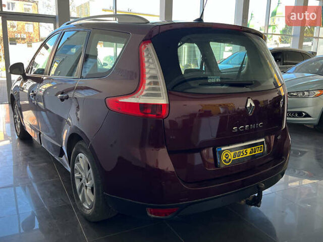 Красный Рено Гранд Сценик, объемом двигателя 1.5 л и пробегом 135 тыс. км за 12350 $, фото 4 на Automoto.ua