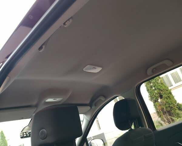 Красный Рено Гранд Сценик, объемом двигателя 1.5 л и пробегом 281 тыс. км за 7999 $, фото 24 на Automoto.ua